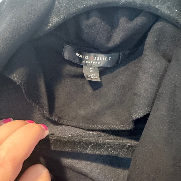 Black leather jacket - Picture 5 of 5